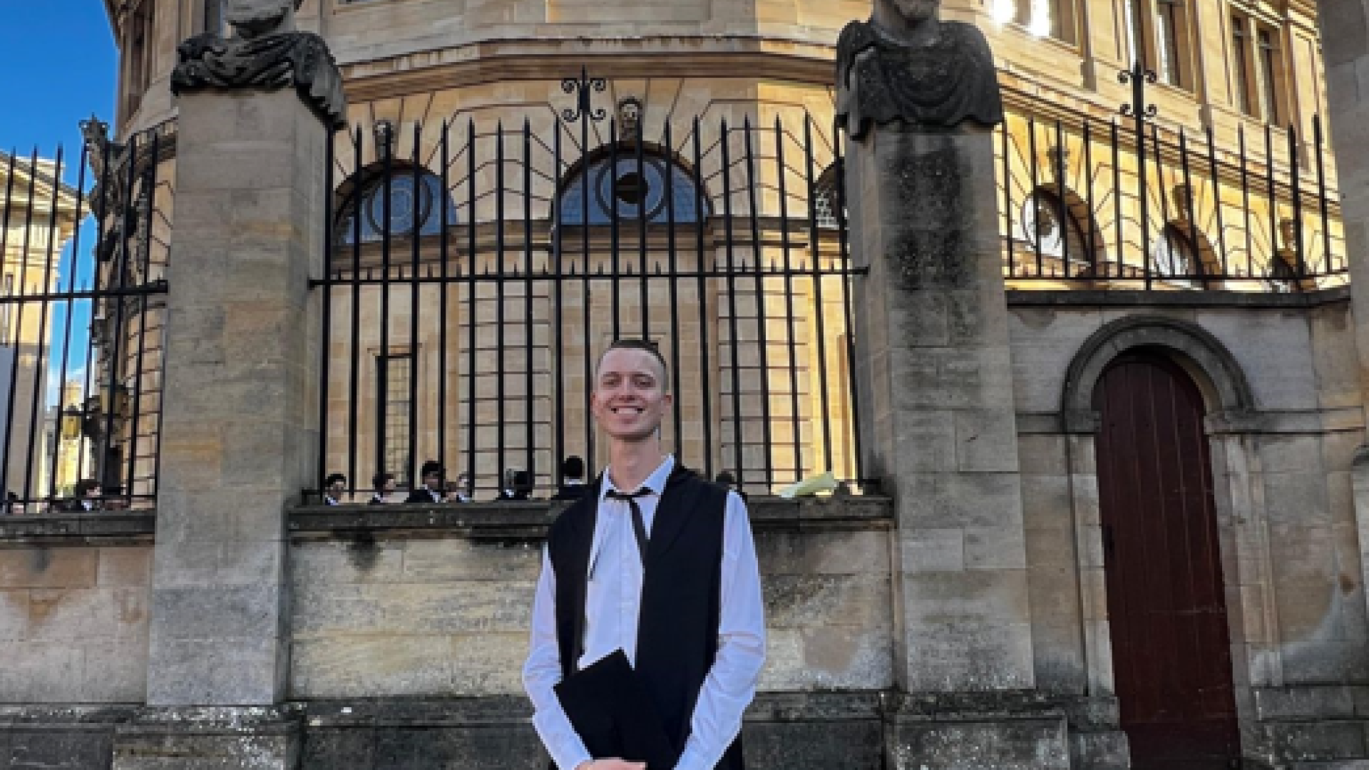 Daniel Erasmus in sub fusc