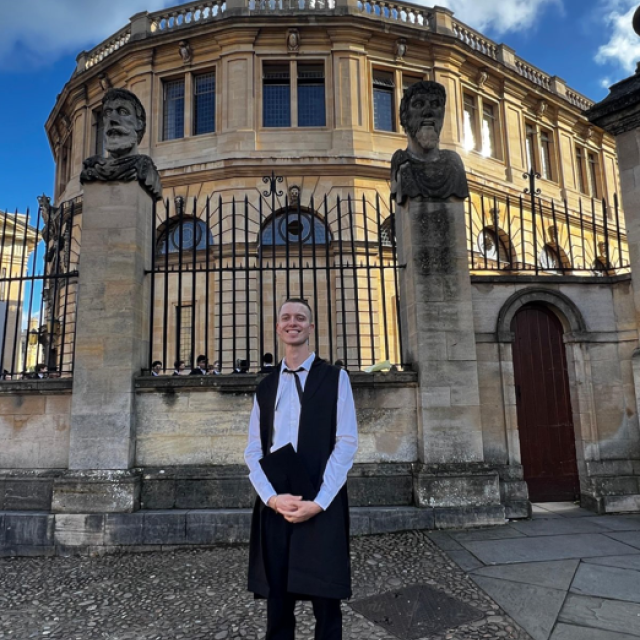 Daniel Erasmus in sub fusc