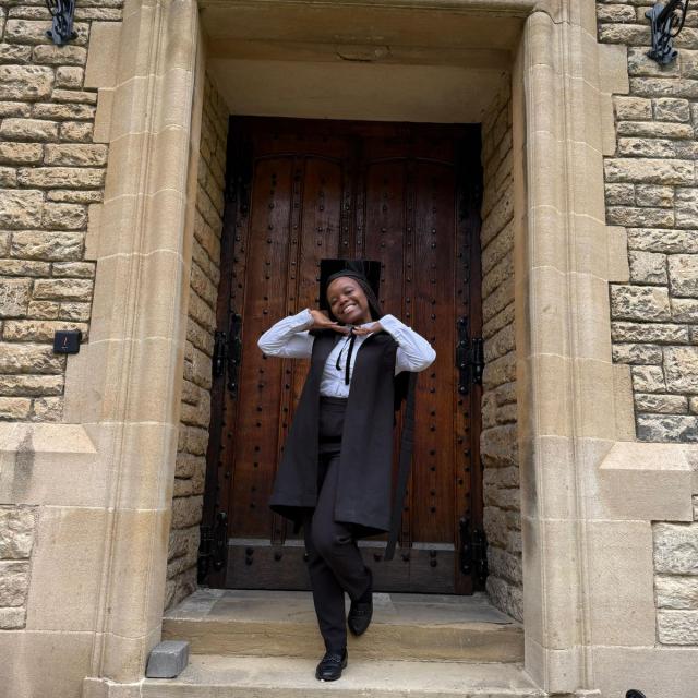 Phemelo in sub fusc 2